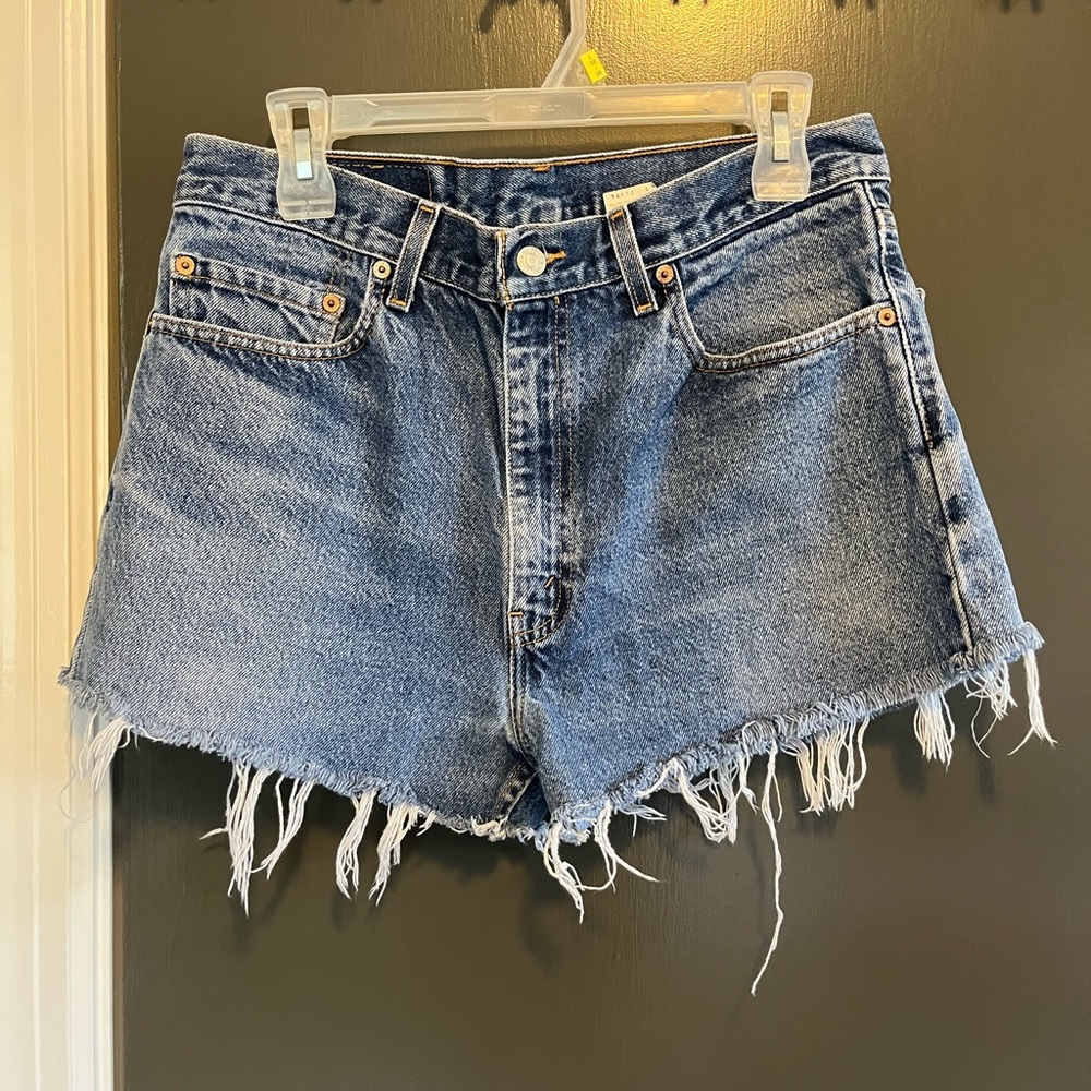 Levi’s 505 cut off Jean shorts